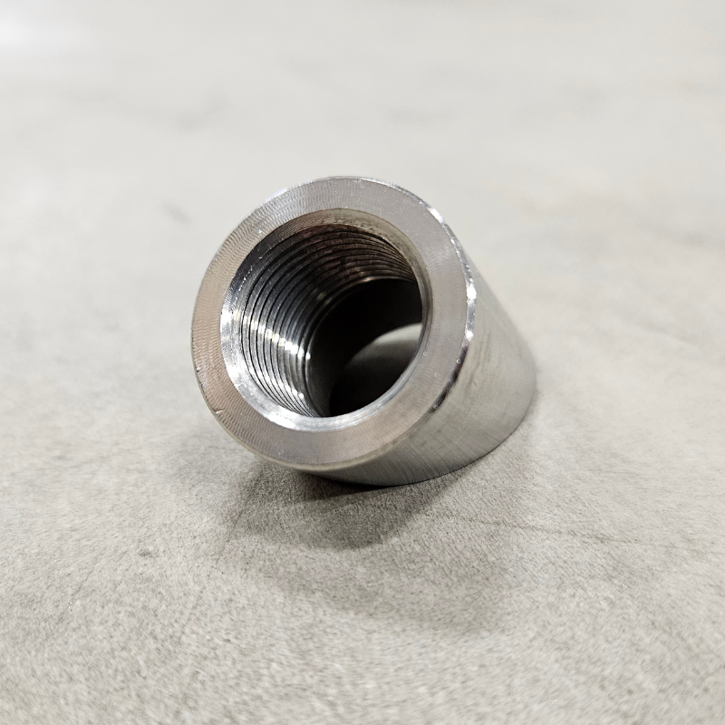 Buet lambdamøtrik M18x1,5 rustfrit stål (45°)