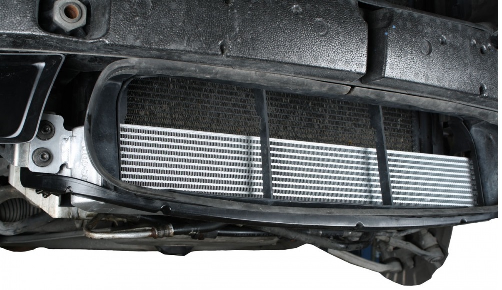 BMW M3 E90 E92 motor Oliekøler Racig